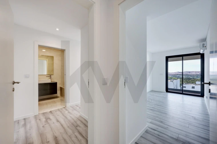 Apartamento T2 para Venda em Venteira Foto 28