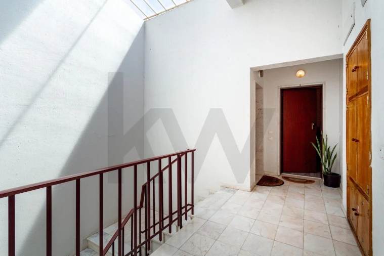 Apartamento T3 para Venda em Pontinha e Famões Foto 23