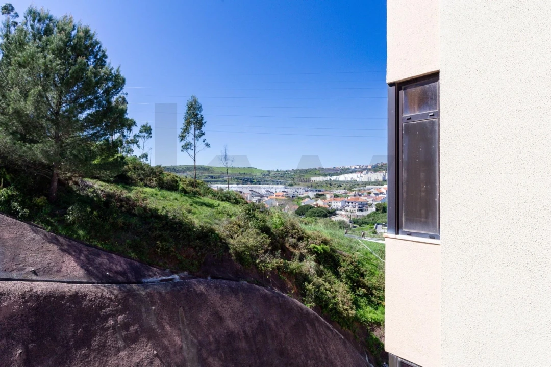 Apartamento T3 para Venda em Pontinha e Famões Foto 22