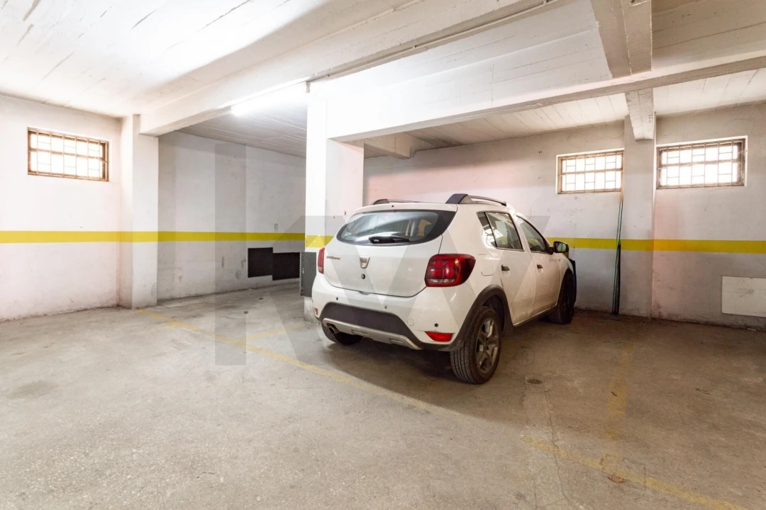 Apartamento T3 para Venda em Pontinha e Famões Foto 26