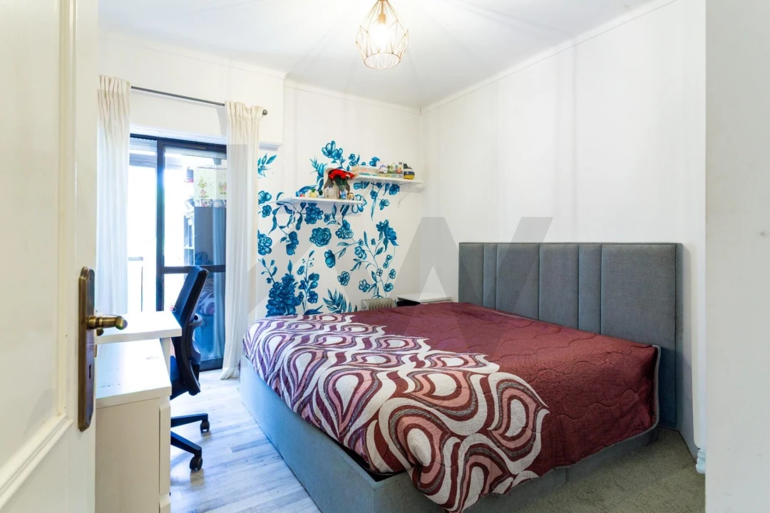 Apartamento T3 para Venda em Pontinha e Famões Foto 9