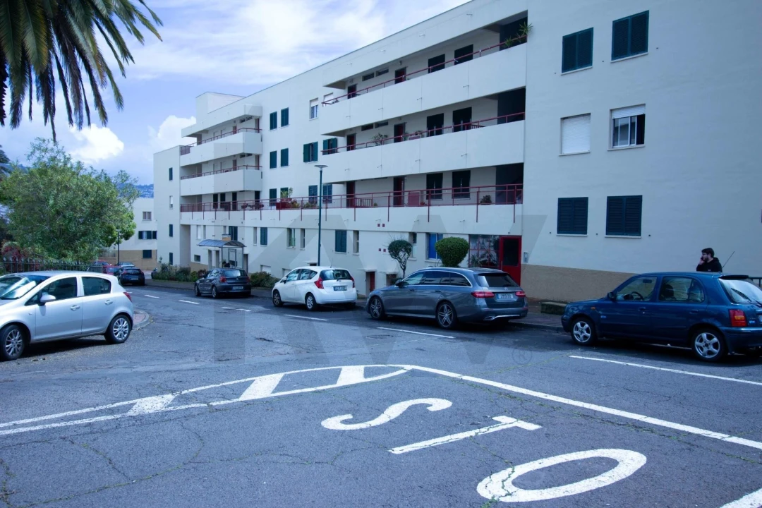 Apartamento T2 para Arrendamento em São Martinho Foto 1