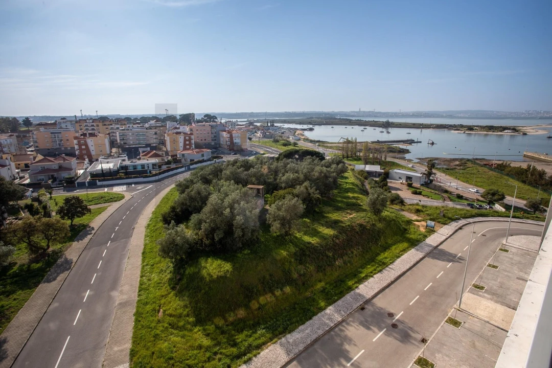 Apartamento T3 para Venda em Seixal, Arrentela e Aldeia de Paio Pires Foto 20
