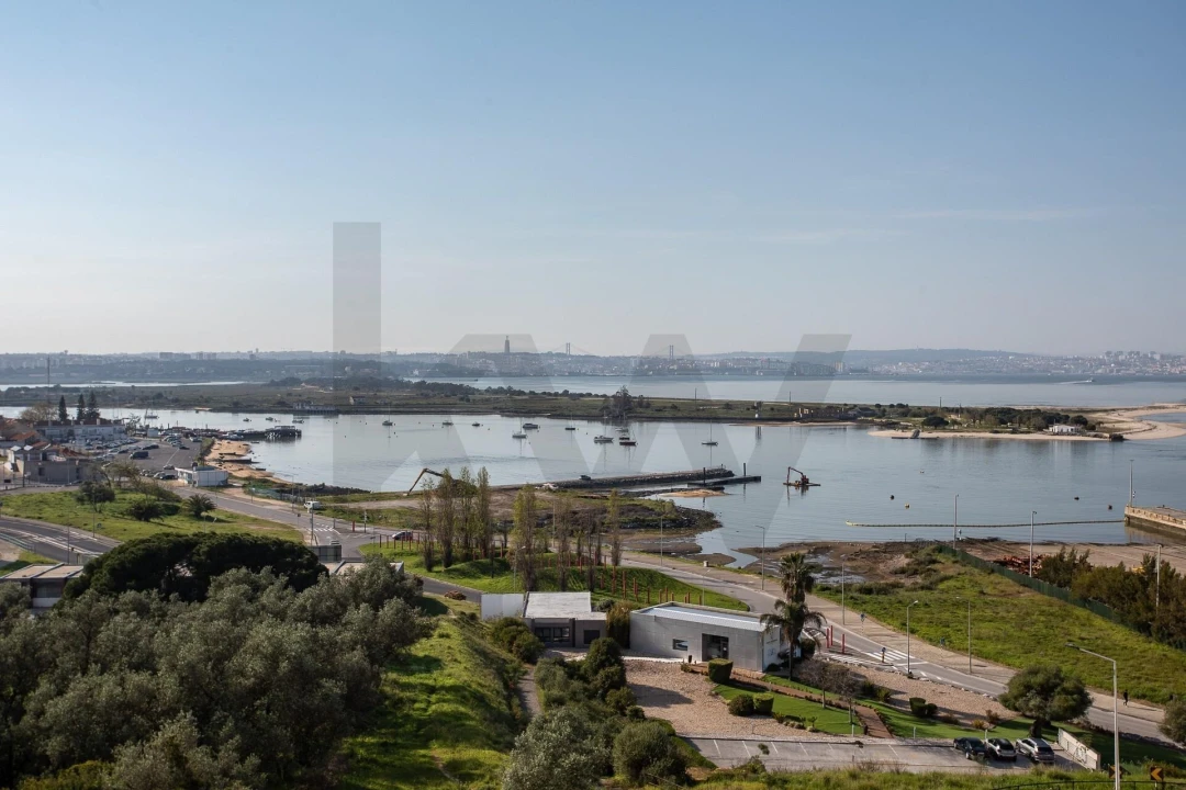 Apartamento T3 para Venda em Seixal, Arrentela e Aldeia de Paio Pires Foto 8