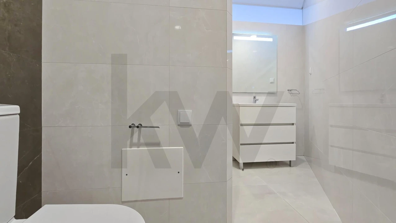 Apartamento T2 para Arrendamento em Requeixo, Nossa Senhora de Fátima e Nariz Foto 13