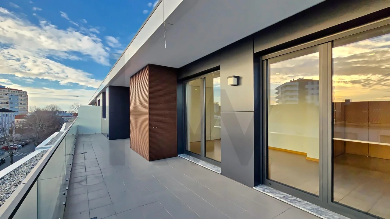 Apartamento T2 para Arrendamento em Requeixo, Nossa Senhora de Fátima e Nariz Foto 31