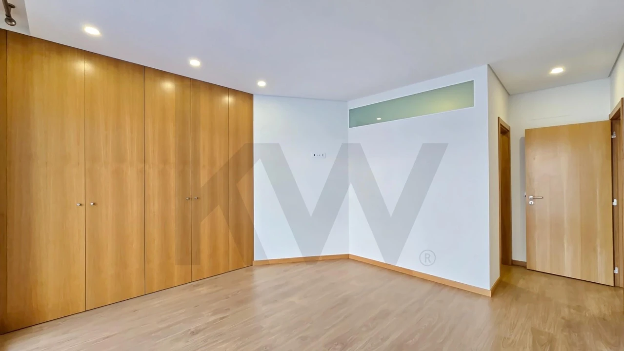 Apartamento T2 para Arrendamento em Requeixo, Nossa Senhora de Fátima e Nariz Foto 15