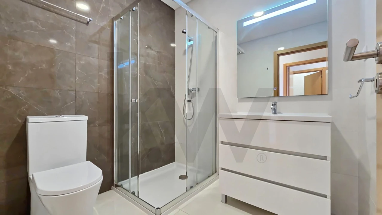 Apartamento T2 para Arrendamento em Requeixo, Nossa Senhora de Fátima e Nariz Foto 30