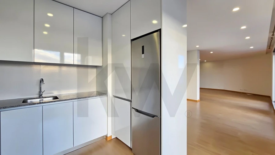 Apartamento T2 para Arrendamento em Requeixo, Nossa Senhora de Fátima e Nariz Foto 3