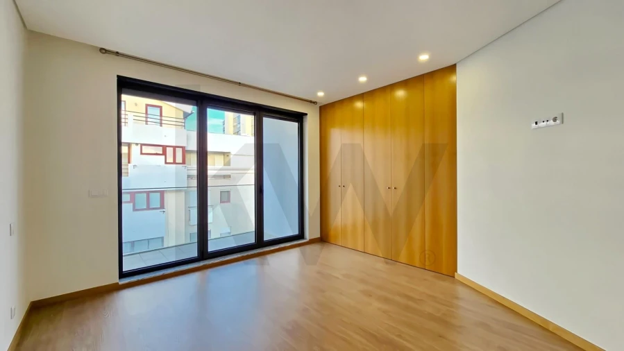 Apartamento T2 para Arrendamento em Requeixo, Nossa Senhora de Fátima e Nariz Foto 14