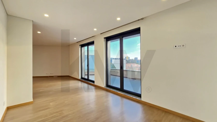 Apartamento T2 para Arrendamento em Requeixo, Nossa Senhora de Fátima e Nariz Foto 5