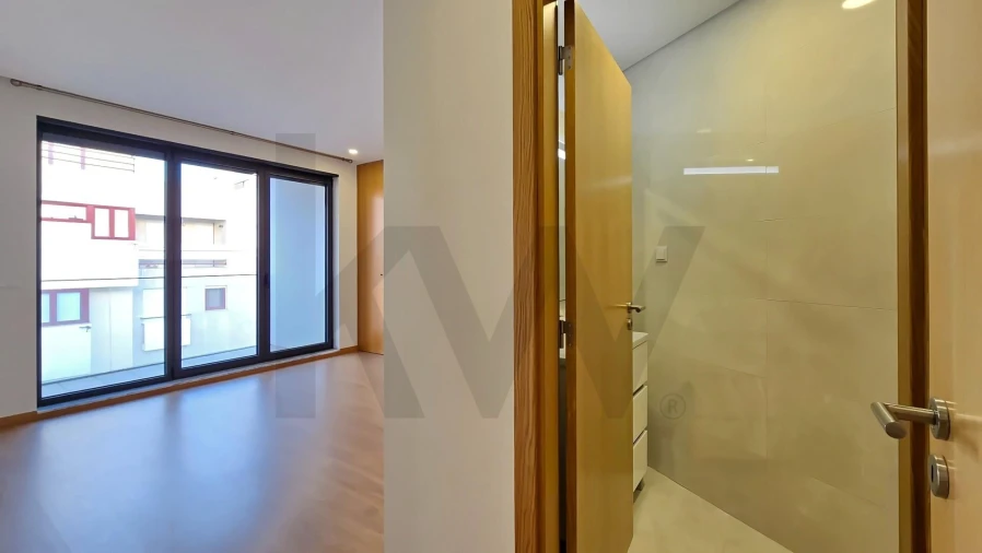 Apartamento T2 para Arrendamento em Requeixo, Nossa Senhora de Fátima e Nariz Foto 11