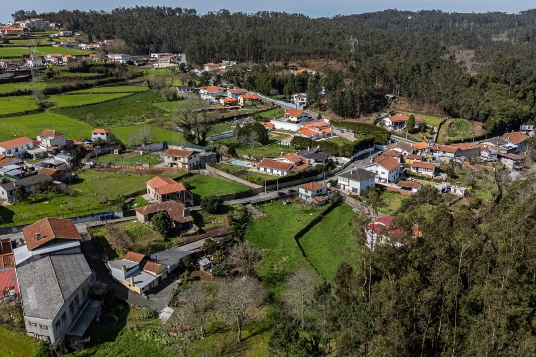 Terreno para Venda em O. Azeméis, Riba-Ul, Ul, Macinhata Seixa, Madail Foto 6