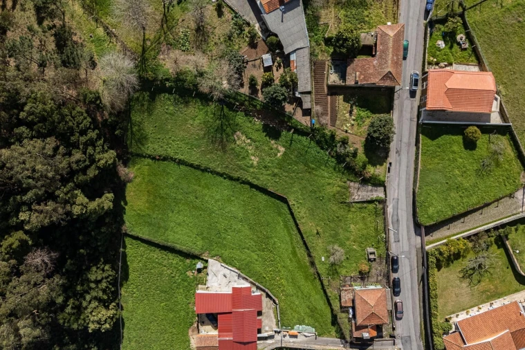 Terreno para Venda em O. Azeméis, Riba-Ul, Ul, Macinhata Seixa, Madail Foto 4