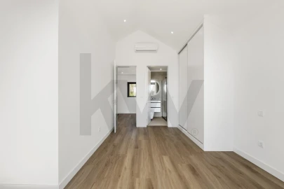 Moradia T3 para Venda em Fajã da Ovelha