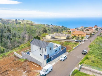 Moradia T3 para Venda em Fajã da Ovelha