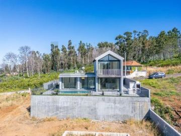 Moradia T3 para Venda em Fajã da Ovelha