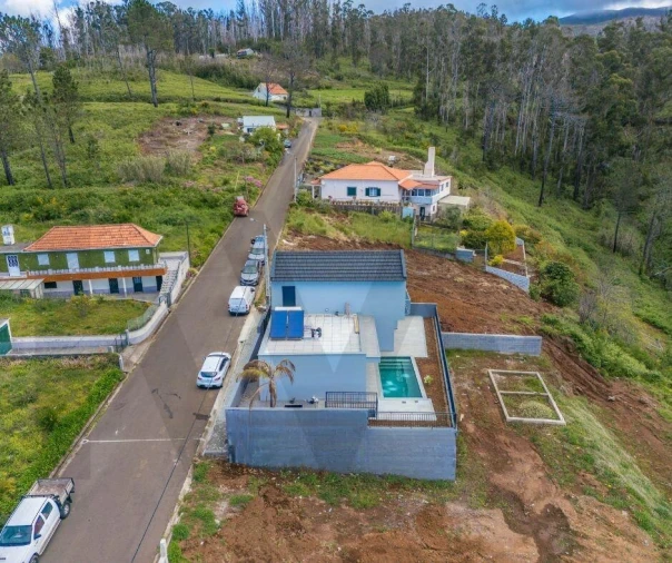 Moradia T3 para Venda em Fajã da Ovelha Foto 30