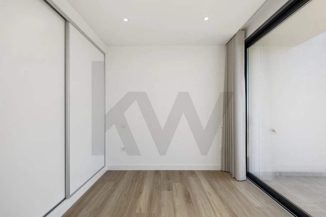 Moradia T3 para Venda em Fajã da Ovelha Foto 15