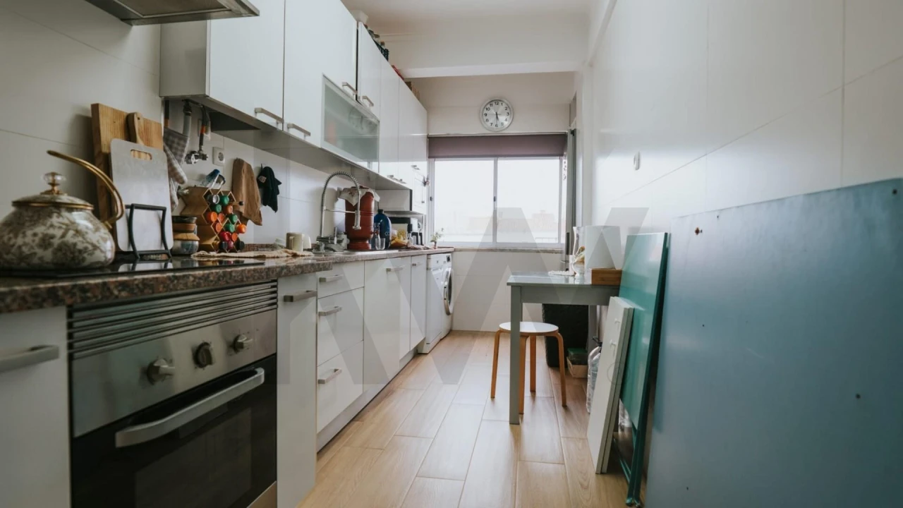 Apartamento T3 para Venda em Venteira Foto 9