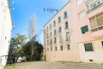 Apartamento T2 para Venda em Areeiro