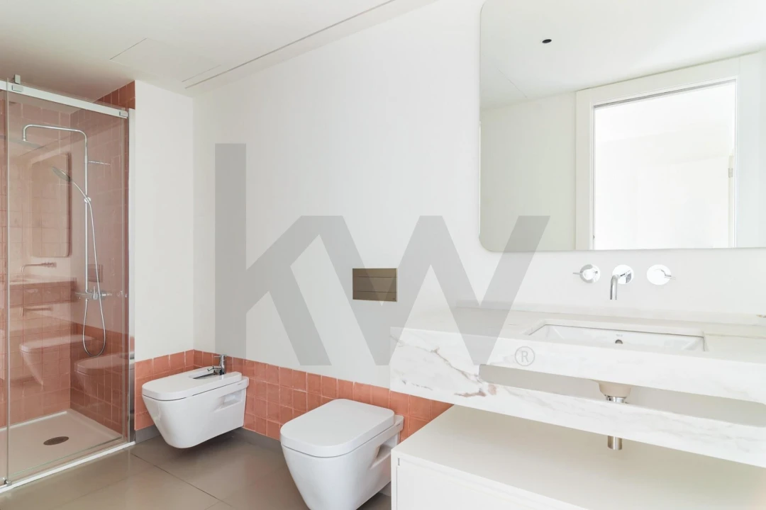 Apartamento T2 para Venda em Areeiro Foto 8