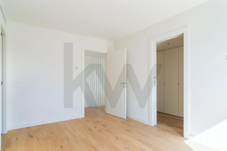 Apartamento T2 para Venda em Areeiro Foto 6