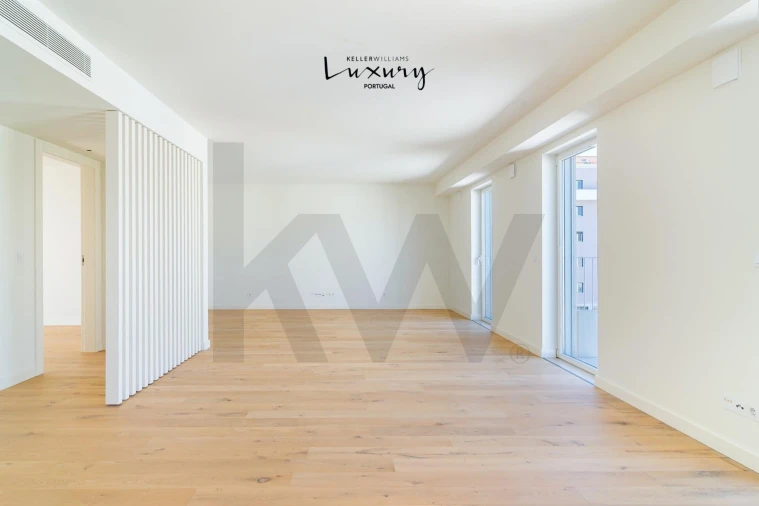 Apartamento T2 para Venda em Areeiro Foto 2
