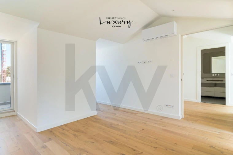 Apartamento T2 para Venda em Areeiro Foto 12