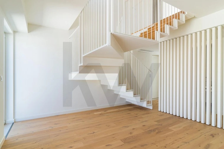Apartamento T2 para Venda em Areeiro Foto 3
