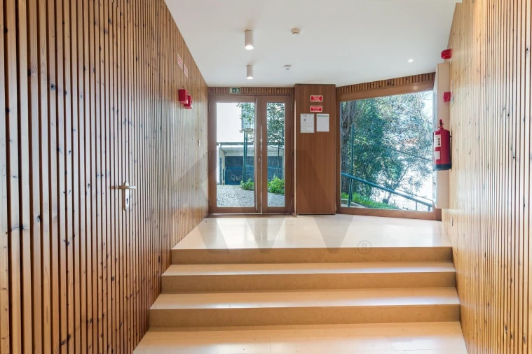 Apartamento T2 para Venda em Areeiro Foto 25