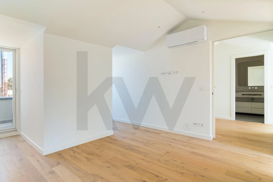 Apartamento T2 para Venda em Areeiro Foto 12