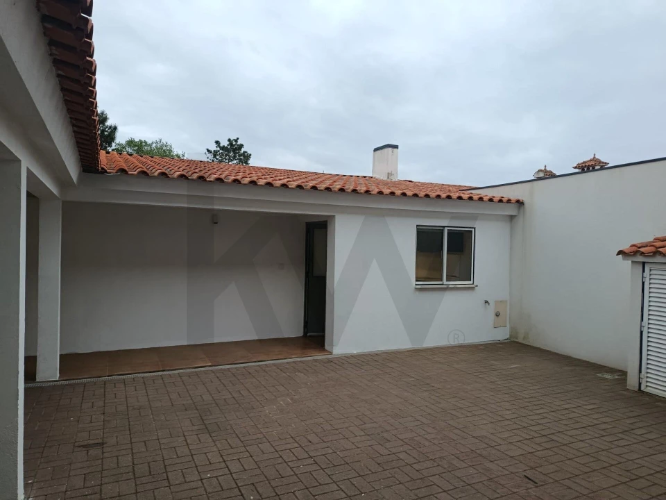 Moradia T1 para Arrendamento em Gafanha da Encarnação Foto 3