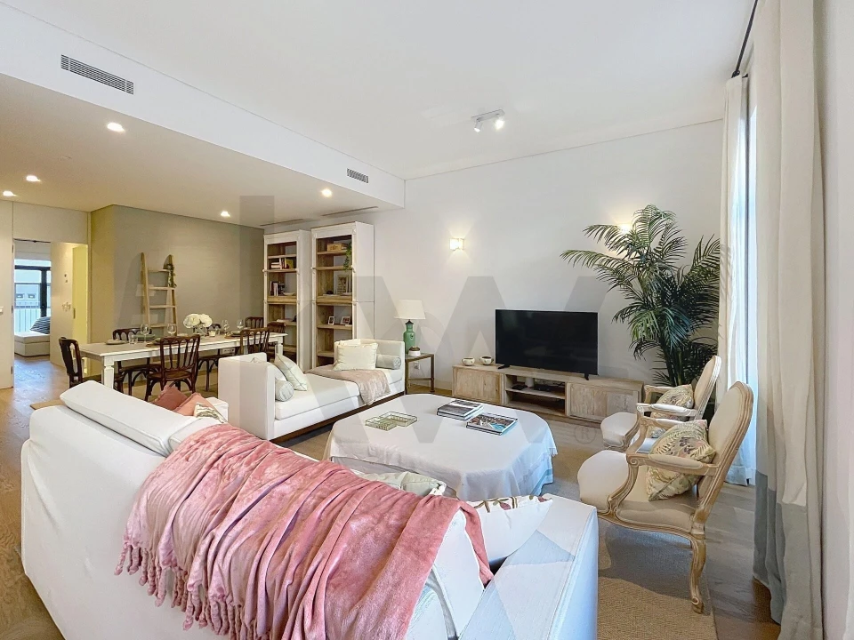 Apartamento T2 para Venda em Santo António Foto 14