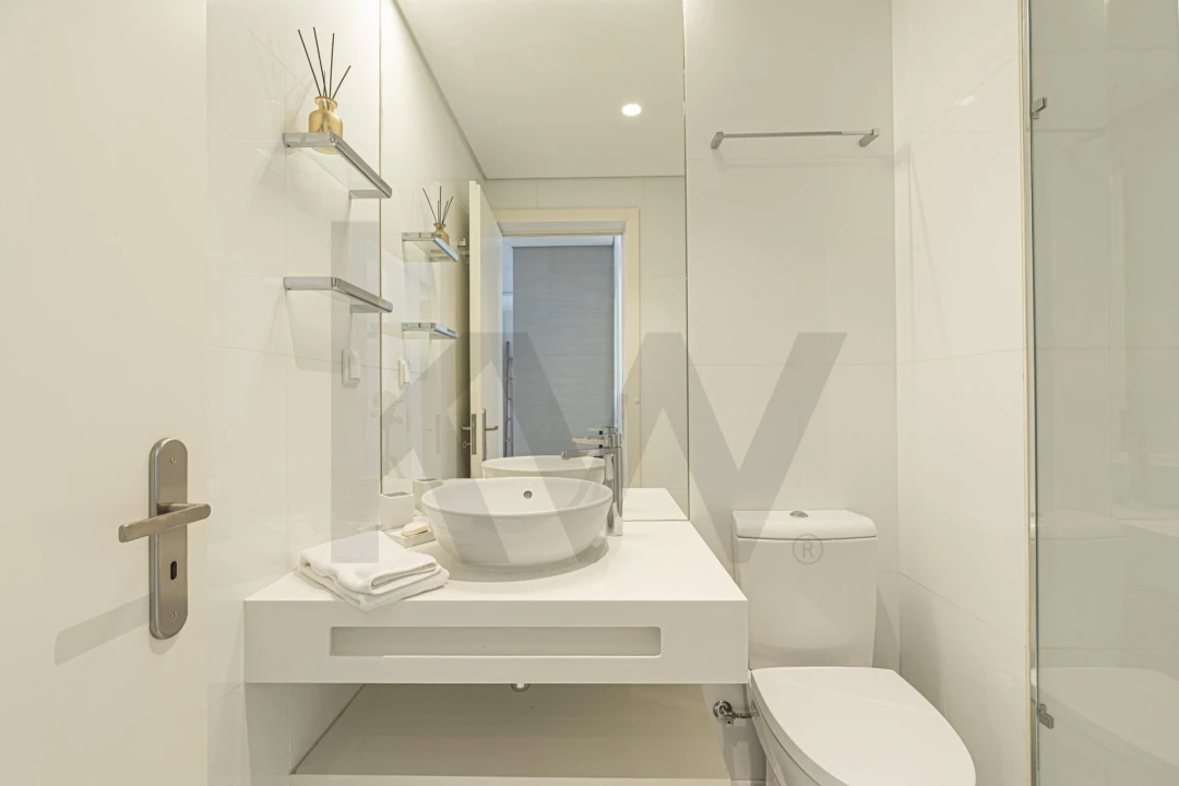 Apartamento T2 para Venda em Santo António Foto 34