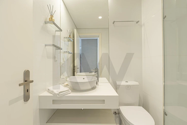 Apartamento T2 para Venda em Santo António Foto 34