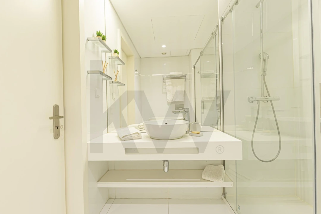 Apartamento T2 para Venda em Santo António Foto 27