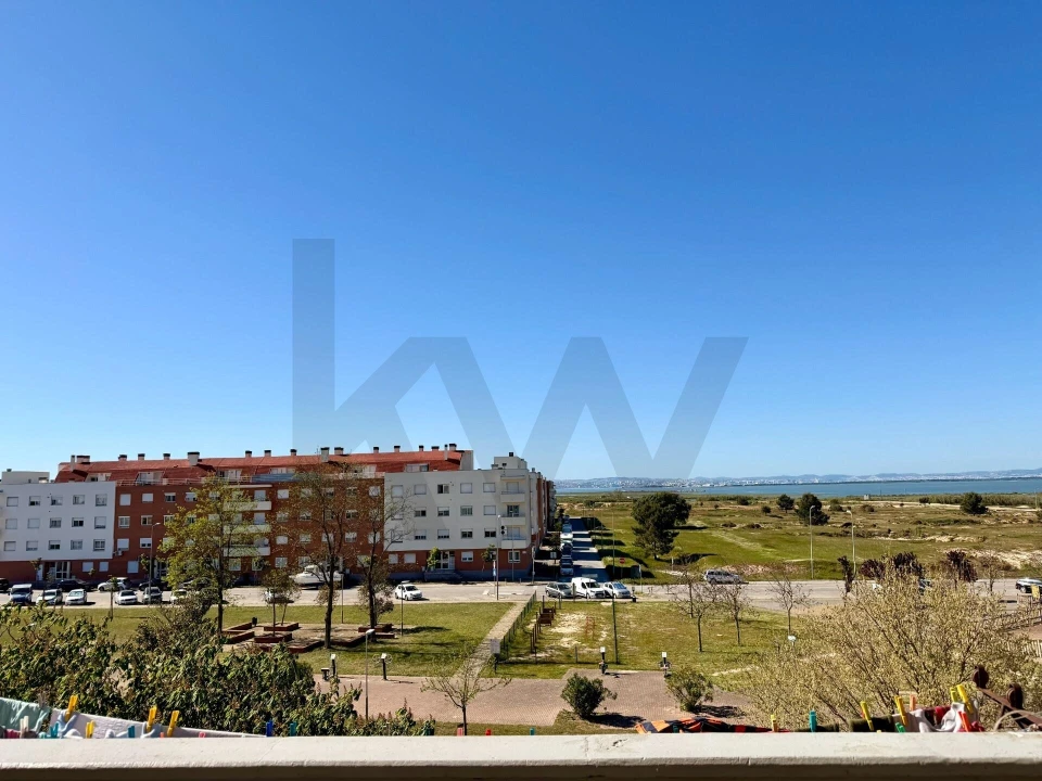 Apartamento T2 para Venda em Alhos Vedros Foto 6