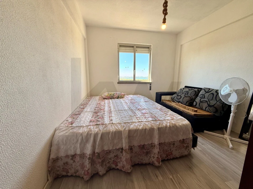 Apartamento T2 para Venda em Alhos Vedros Foto 12