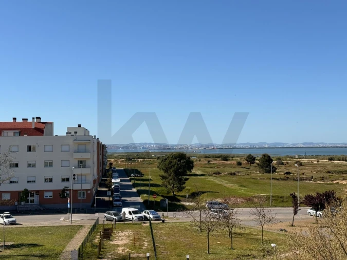 Apartamento T2 para Venda em Alhos Vedros Foto 14