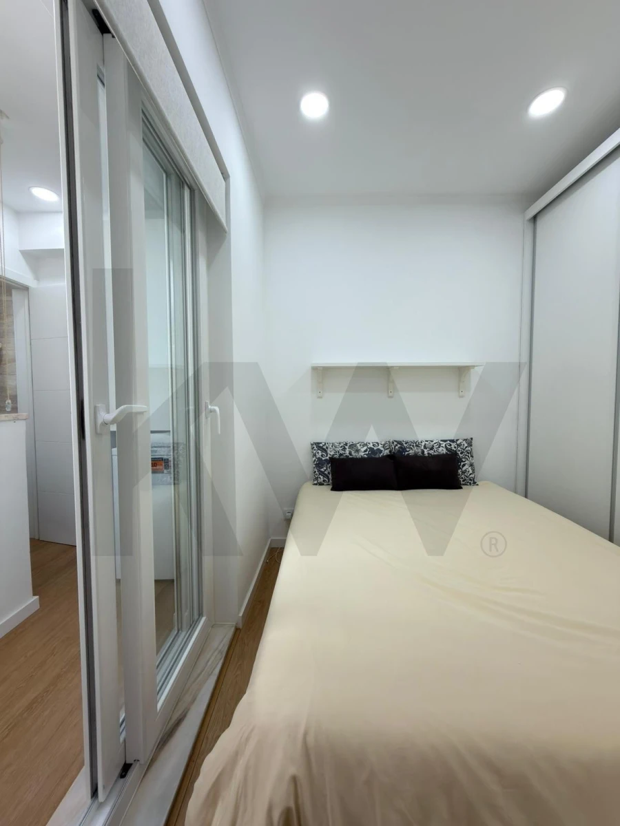 Apartamento T1 para Venda em Ajuda Foto 11