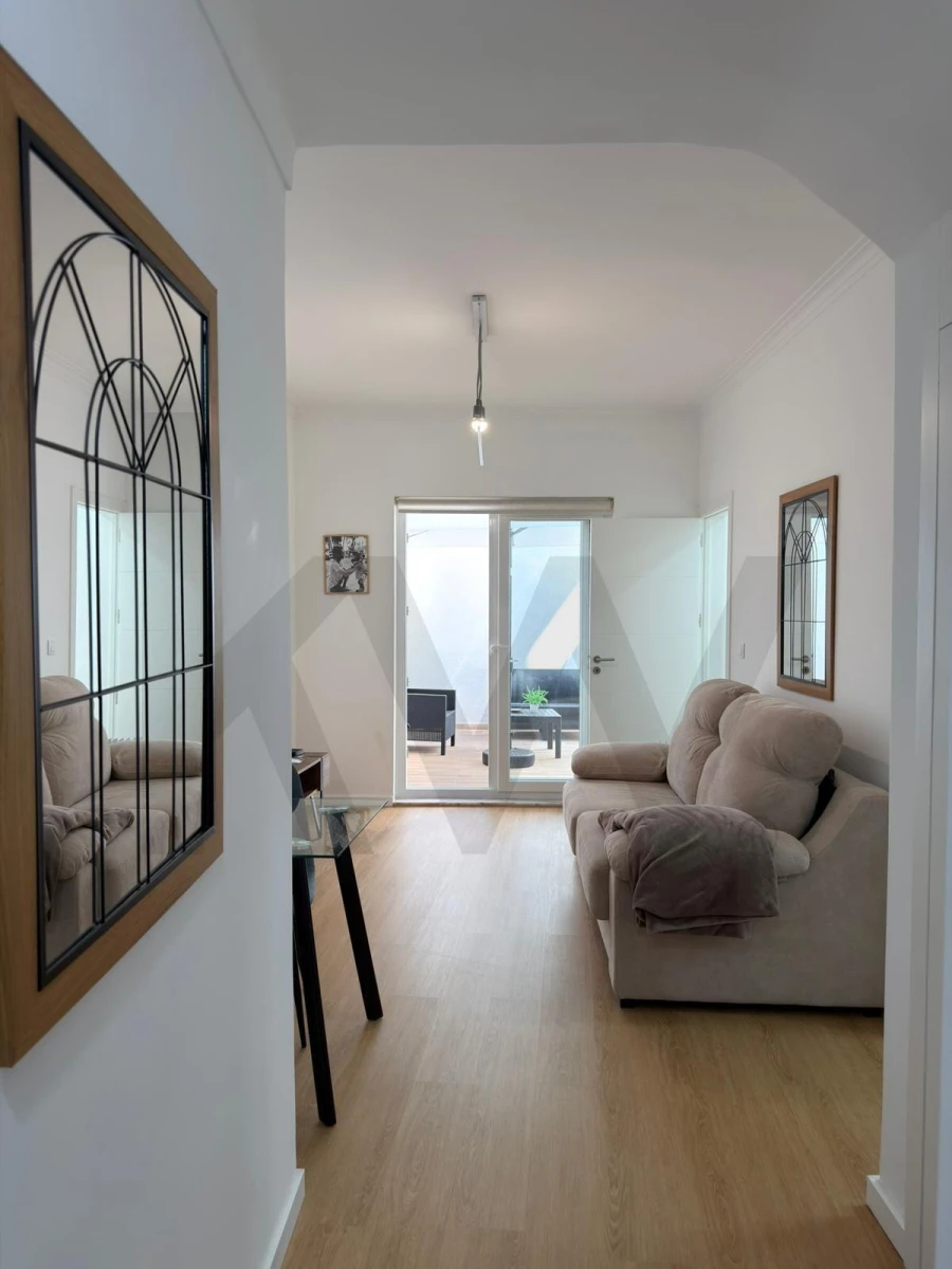 Apartamento T1 para Venda em Ajuda Foto 6