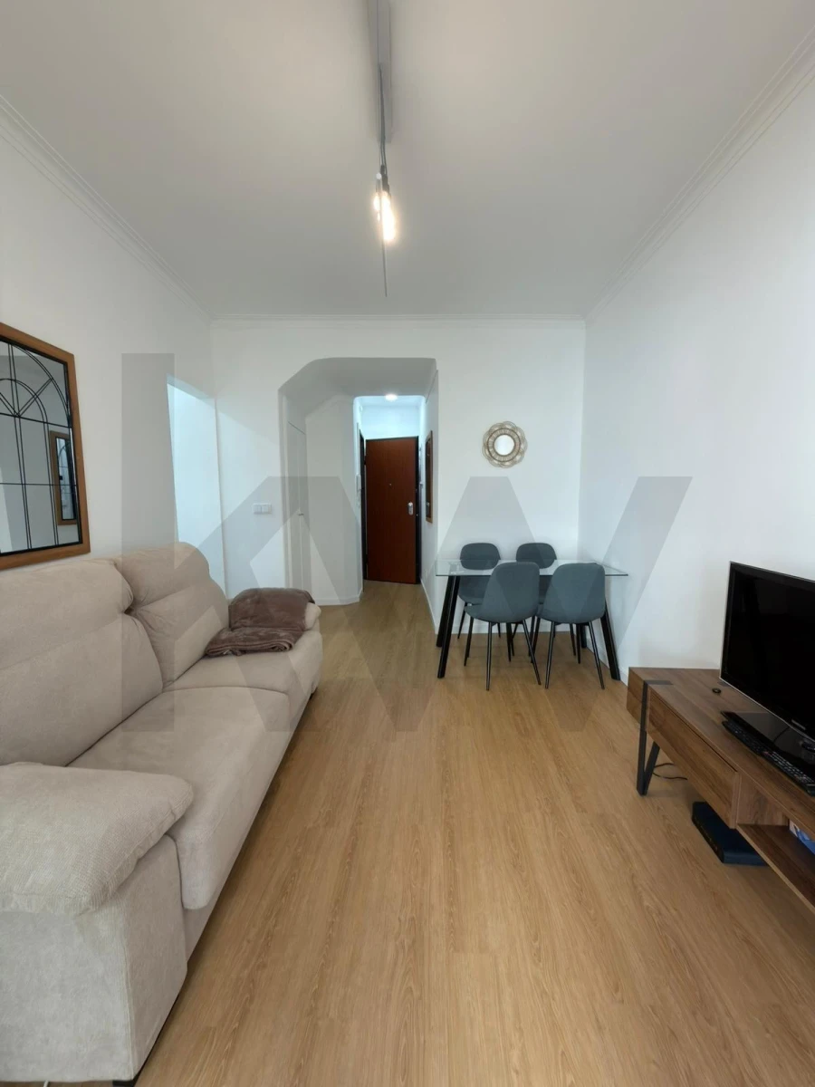 Apartamento T1 para Venda em Ajuda Foto 5