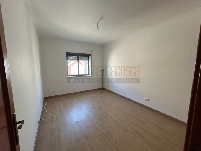 Apartamento T2 para Arrendamento em Peniche Foto 12