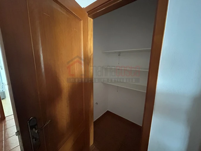 Apartamento T2 para Arrendamento em Peniche Foto 11