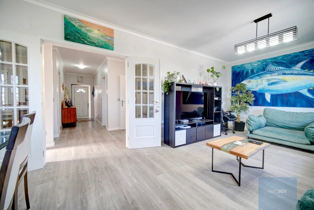 Moradia T4 para Venda em Carvoeira Foto 4