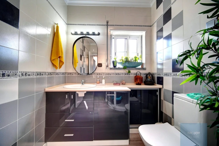 Moradia T4 para Venda em Carvoeira Foto 10