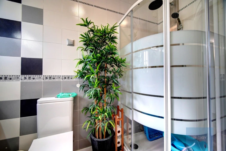 Moradia T4 para Venda em Carvoeira Foto 11