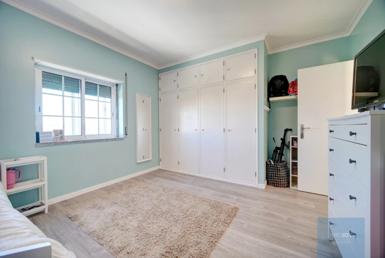 Moradia T4 para Venda em Carvoeira Foto 20