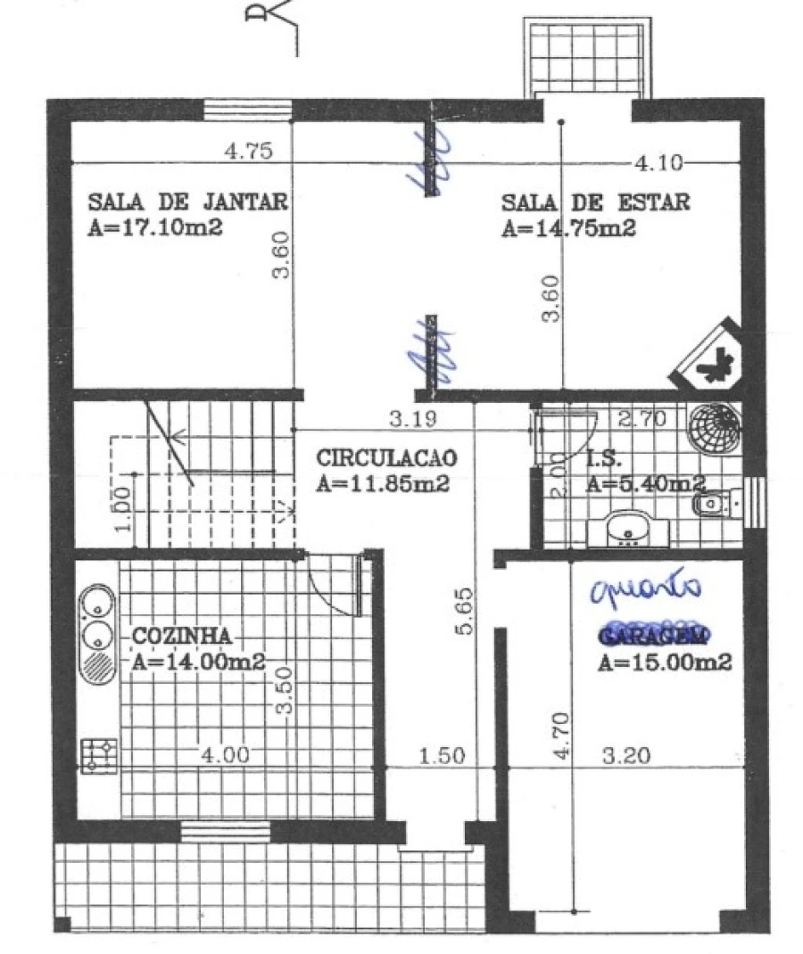 Moradia T4 para Venda em Carvoeira Planta 1